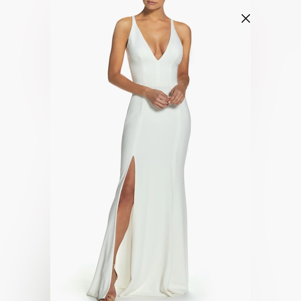 Elegant White Evening Gown from Nordstrom. Size 10-12